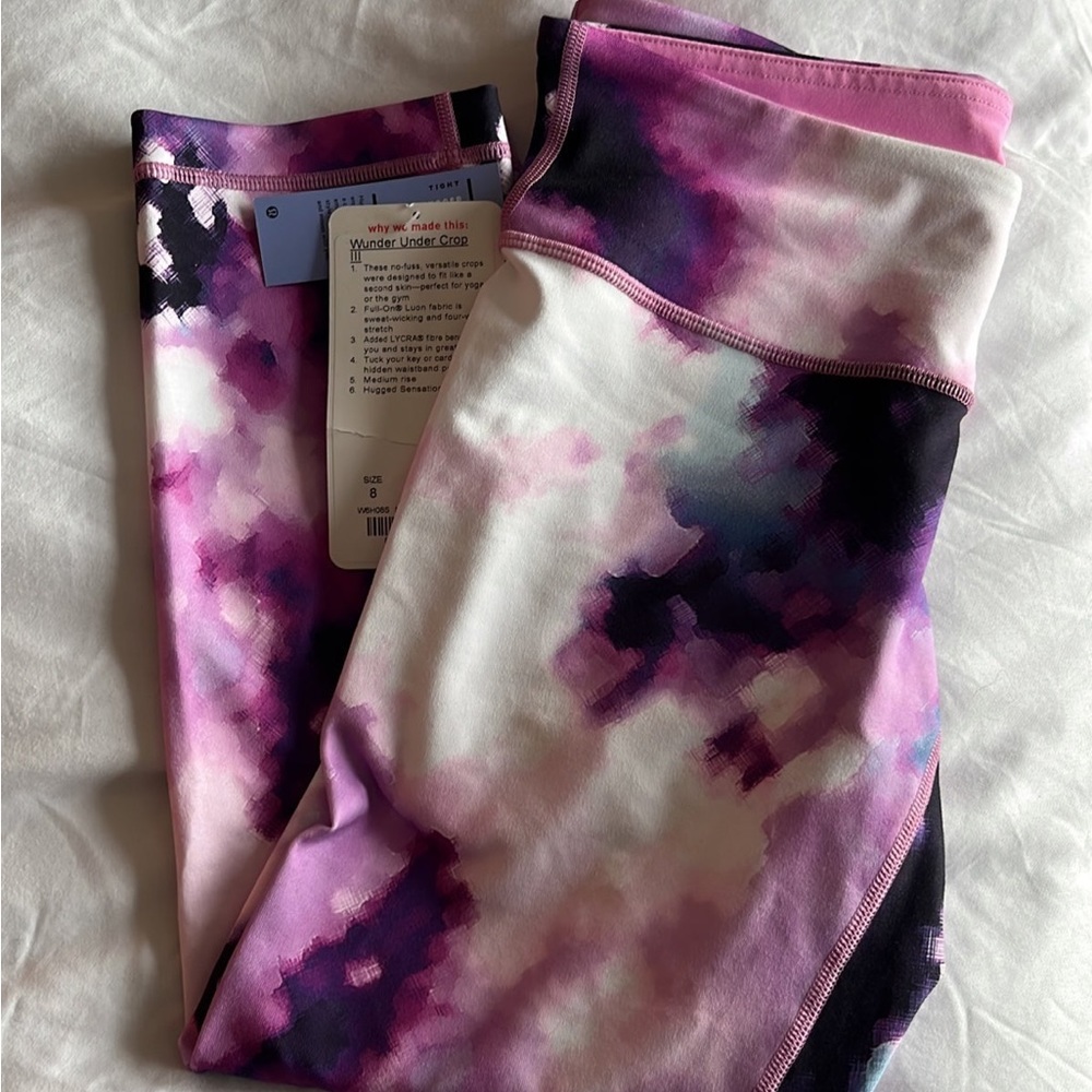 Retired print lululemon leggings